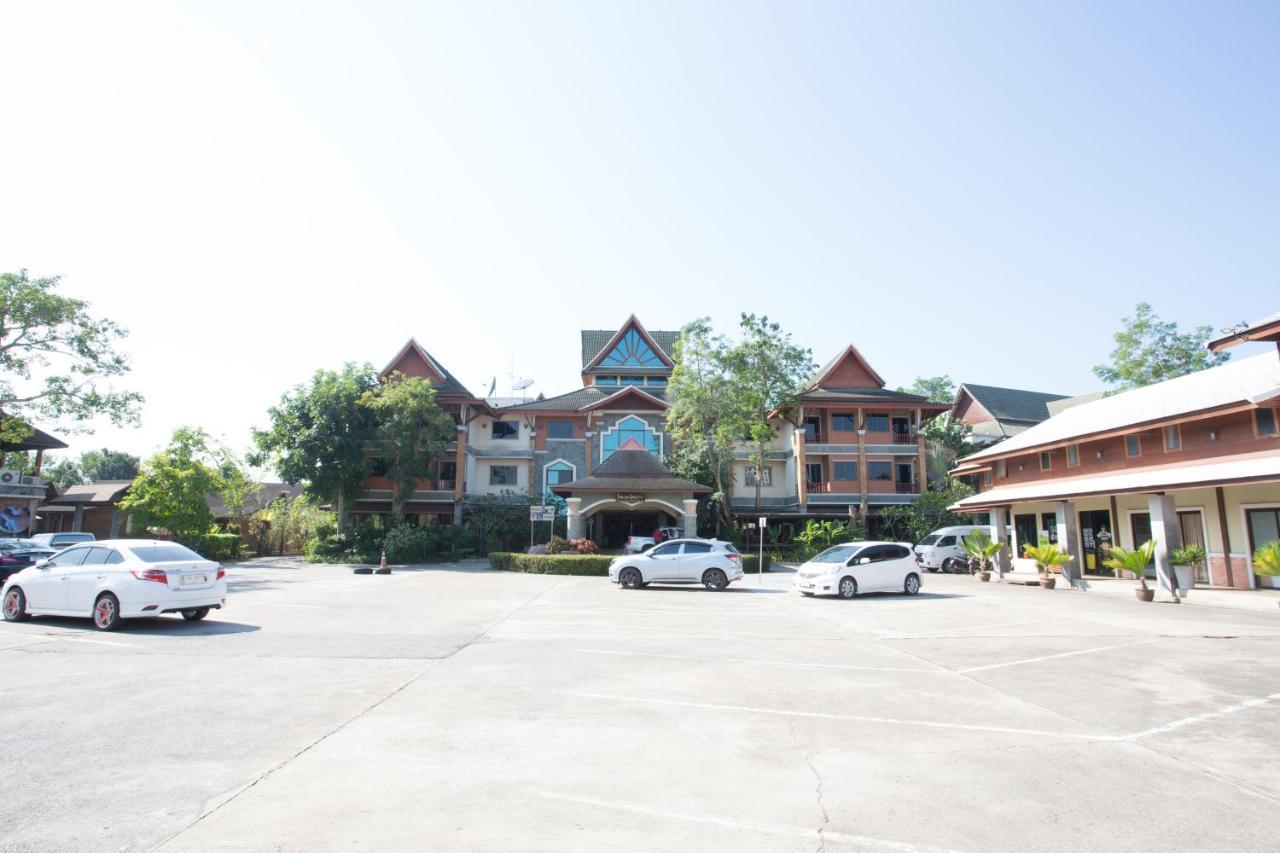 100 Islands Resort & Spa Surat Thani Exteriör bild
