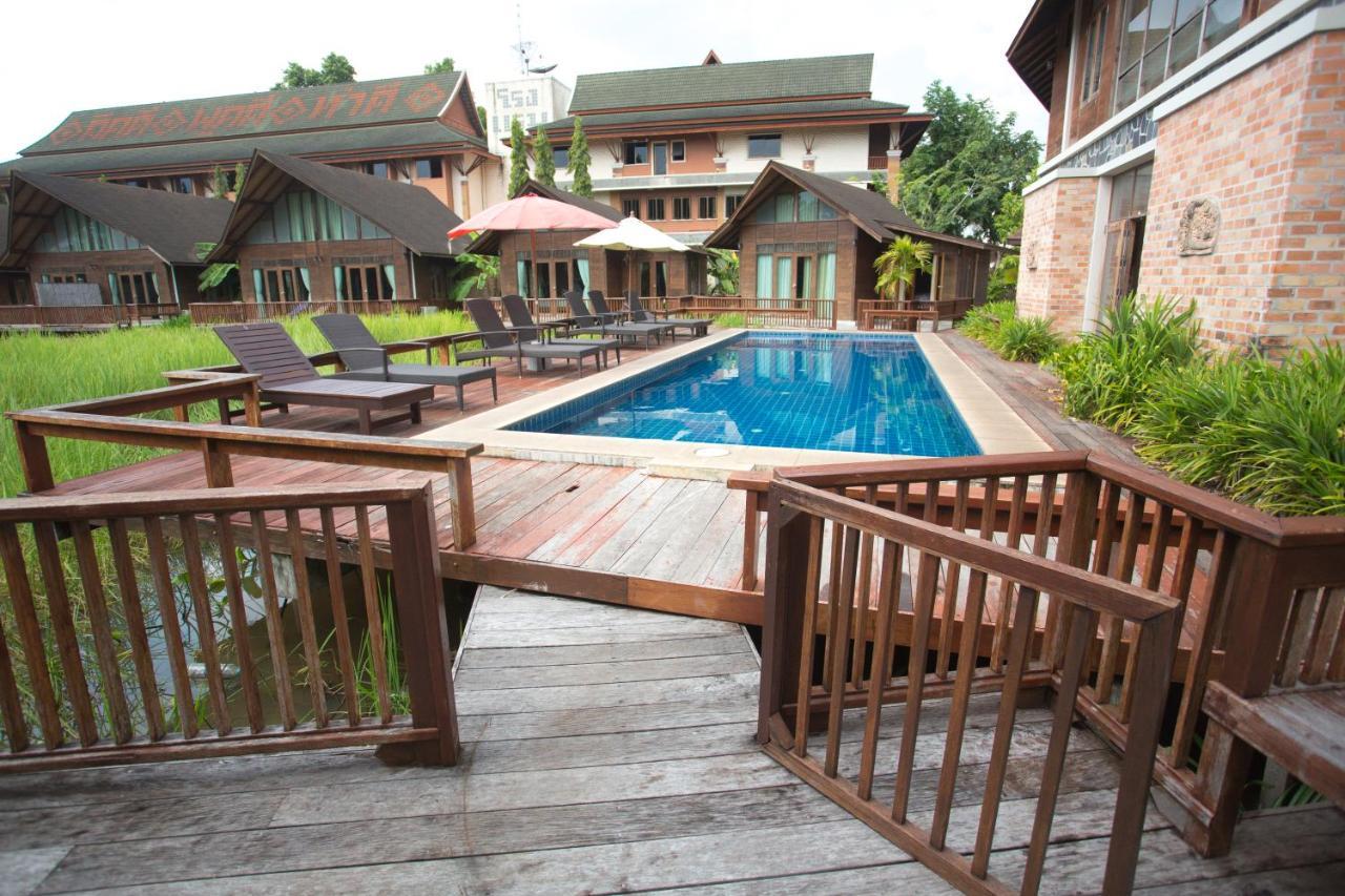 100 Islands Resort & Spa Surat Thani Exteriör bild